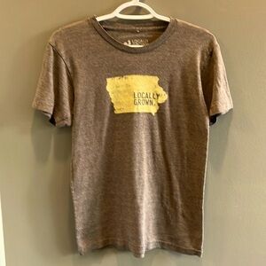 Locally Grown Clothing CO Iowa Locally Grown Brown T-Shirt Size Small